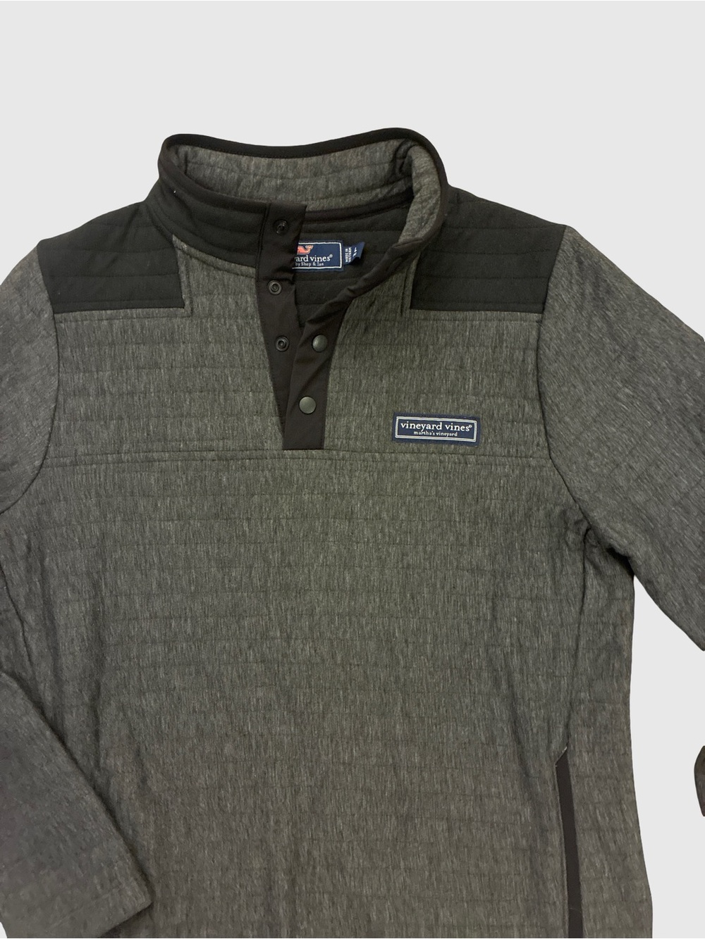 Vineyard Vines boys sz16 L Quilted Pullover Jacket - Gray with Black Accents